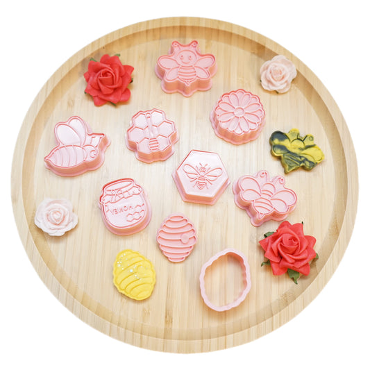 Honey Bee Cookie Cutter and Stamp Set